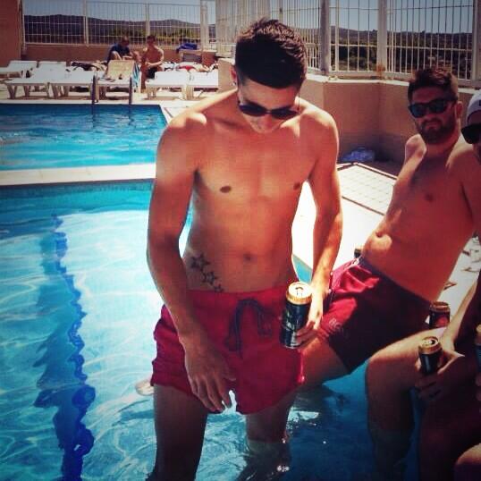 JDawson3008's tweet image. Ibiza pool sesh #ibiza #poolposing