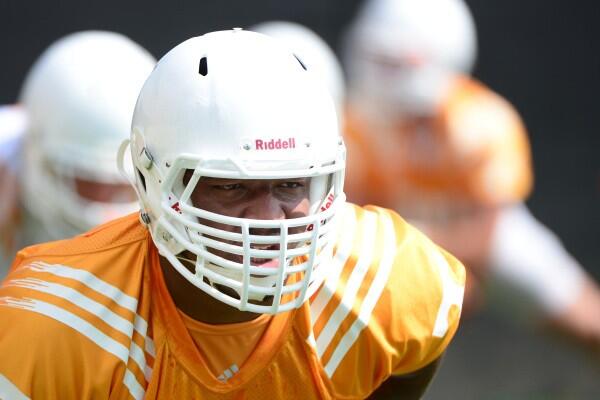 VolNationTweets's tweet image. I personally love Mo Couch's new face mask... RT If you agree with me