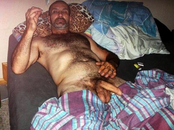 ilovedaddies's tweet photo. ohh :$
#daddy #olderman #oldman #daddydick #oldmandick http://t.co/3TjBY0CQPw