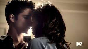 PrObLeM_WoLf's tweet image. #possed WHY DIDNT THEY KISS