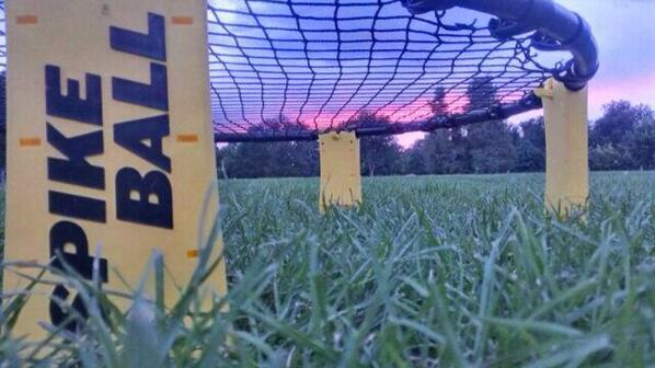 Denver sunset in City park @ChicoSpikeball <a href="/spikeballchris/">Spikeball🌕Chris</a> <a href="/Spikeball/">Spikeball™ Inc</a> #spikeball #sunset #denver
