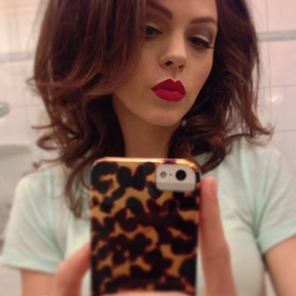 It's really late at night and I decided to play around with my makeup. #weirdo