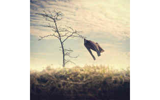b39602591's tweet photo. الوحدةةُ والحُزن,, أنْ تَترُكَ الخالِق وتتعلّقَ بِأشْجانِ المَعصِيةةة :( http://t.co/exmCJ86wqr