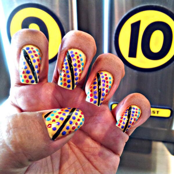 GenevaCollins's tweet image. New NailArt: dot.dot.dash. #howbigisit