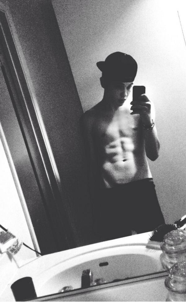 BrandonPulido's tweet image. I got my eyes on you. .