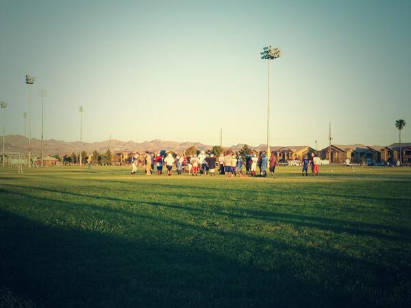 Sorry for all the retweets I am just really bored! Watching my nephews football practice! #NextNFLStar #Boorreed