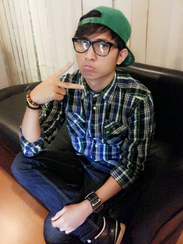 BEAGEPICT's tweet photo. SWAG!!!! @aloshbeage @beageofficial #BEAGEpict http://t.co/7U5EPoEIqF