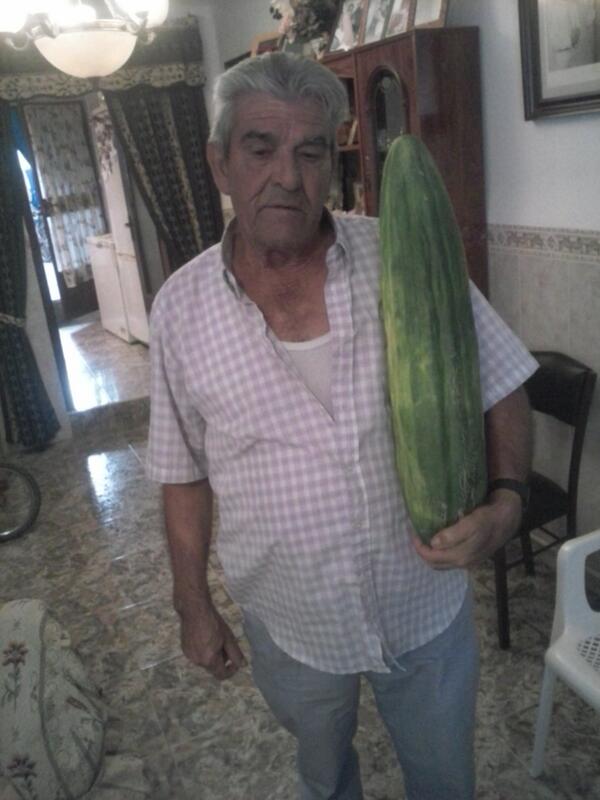 EsaMismaa's tweet photo. Quien quiere melon ?jujujuu es melon sii jajaja http://t.co/LeKzOluc2i