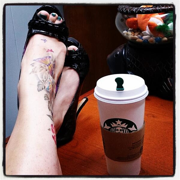 Rachelle2127's tweet photo. Starting the day with coffee and heels #humpday #coffee #starbucks #ironfist #Heels http://t.co/rHDtEEm9fM