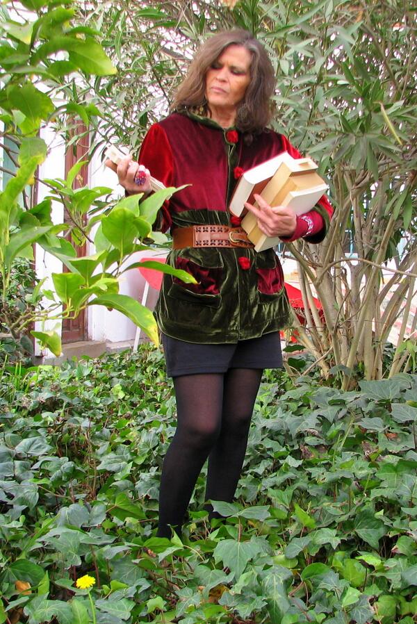 Brindo con este vinito, pa que esta Primavera se liberen muchos libritos