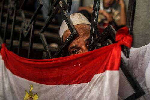 حصيلة اليوم التقريبية 261 قتيل و2185 مصاباً من الجانببين eldamelmasry.com Photo Courtesy: Mosa'ab Elshamy
