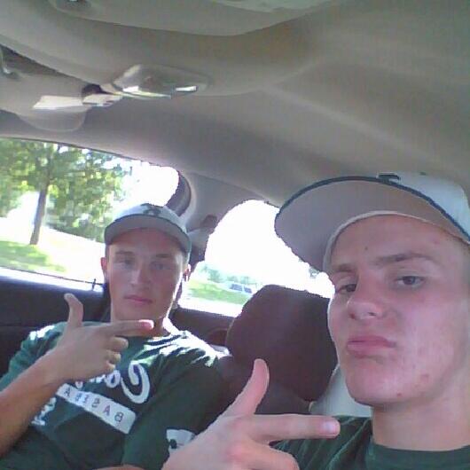 jacobhenry_'s tweet image. Happy birthday! And throwback to first substate game. #PGflow