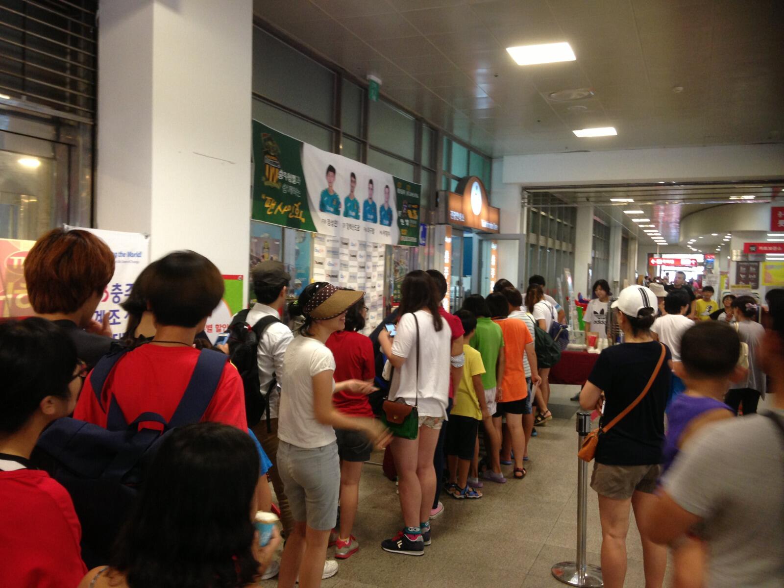 BRrz6BwCYAAhPJd.jpg:large