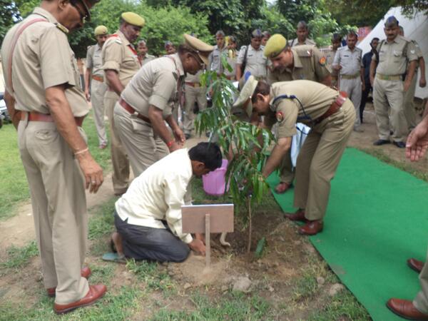 mathura police tweet media