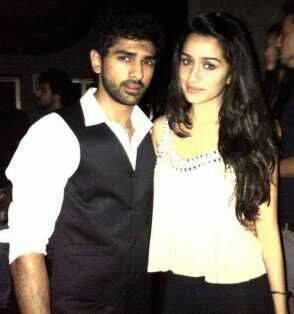SHARDDHAKAPOOR's tweet photo. Aashiqui 2 is a 2013 Bollywood romantic musical drama film directed by Mohit Suri. Starring Aditya Roy and Shraddha http://t.co/h7Efk6Zu0Q