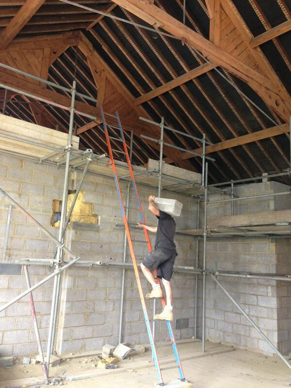 foolsy87's tweet image. @RickyOBrien1 rika doing some serious  leg work today. #ladderwork #blocks