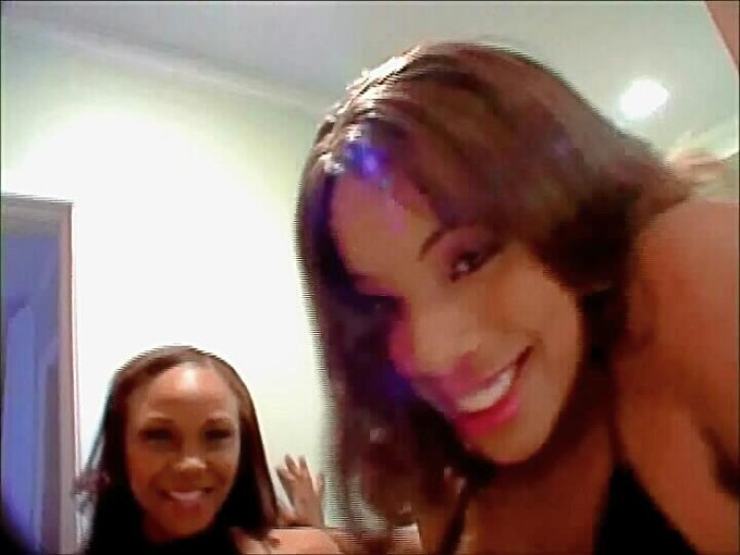 The homie alicia tyler passed away  she will be missed please take a moment to remember her life of 27<a href="/tag/sellingpics"class="tags"><span>#sellingpics</span></a>