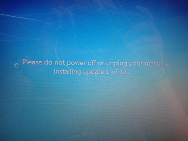 RachaelGough92's tweet image. This is not what I wanted to see happen when I need to leave in the next 5 mins to pick up my Dad... #hateupdates