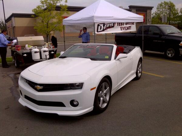 DavisGMAirdrie's tweet image. Do u wanna drive a #Camaro #TestDriveEvent #supplies4Success we&apos;re @StaplesCanada in #airdrie