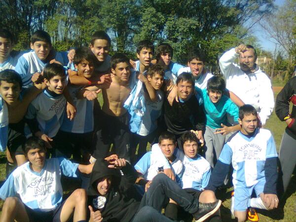 marciallopez98's tweet image. Equipo Campeon ! @vicesanta @Josee_Guerreroo @TobiFrancoLv @Diego_g0nzalez @DiegoBenegas1 Carlos #Colado