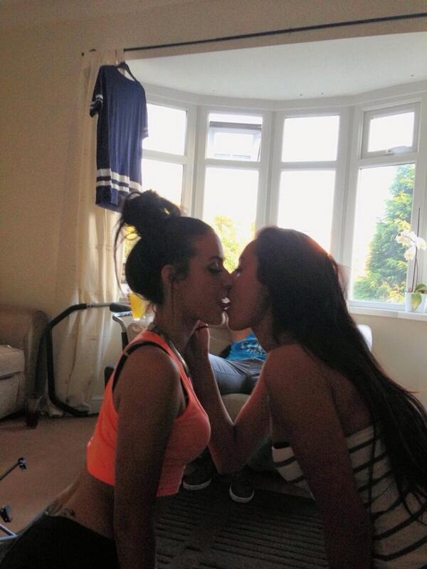 ShaneWLSH's tweet image. hot