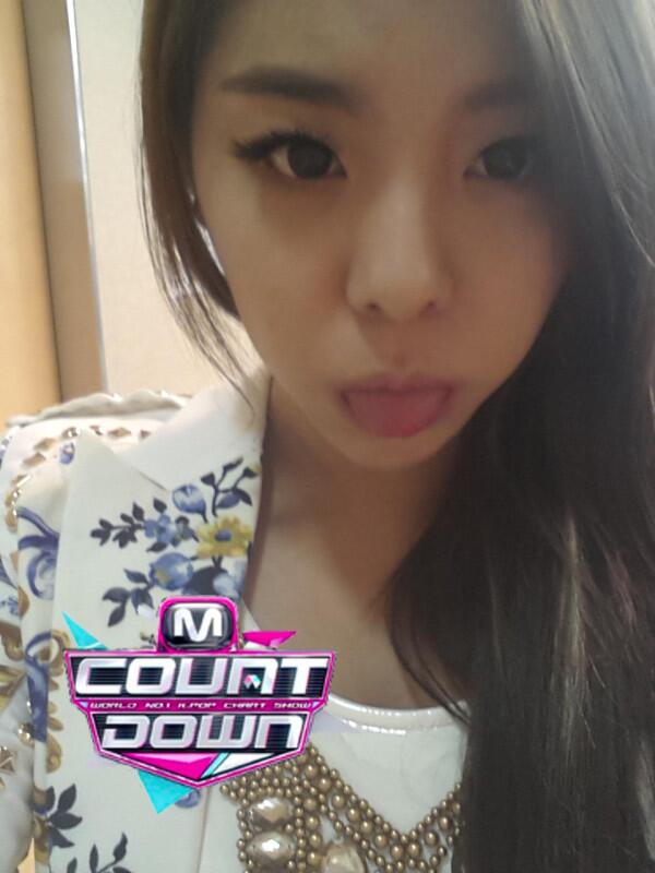 _LAilee's tweet photo. Vote for Ailee 제발 http://t.co/nD0p5ygukz