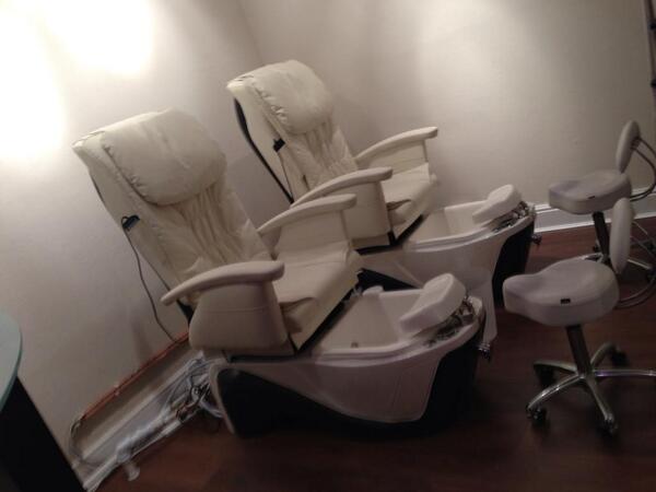 PureHeartSpa's tweet image. 20% off all pedicures until the end of the month.. Please call to book your appointments.