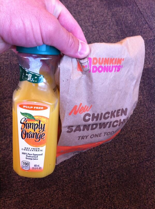 NOSzero_Guy's tweet photo. Happiness! Starting my day with a Simply Orange Juice and Dunkin' breakfast sandwich!   #ezonetweets http://t.co/6QQt8a12m7