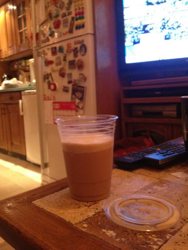 Soha_ShoukryH's tweet image. My frappe at home. #greco #labash #nothingcanstopme #boredom