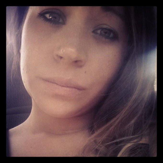 Just want another pic on Twitter #greeneyes #beautymark #biglips http://t.co/QMqXCwkw0R<a href="/tag/greeneyes"class="tags">#greeneyes</a><a href="/tag/beautymark"class="tags">#beautymark</a><a href="/tag/biglips"class="tags"><span>#biglips</span></a>