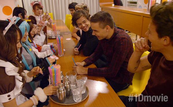 BioDezi's tweet image. Eat with ME please