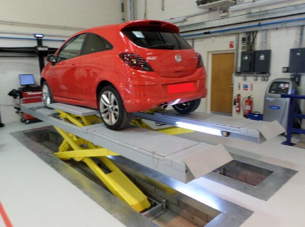 FixAutoPonty's tweet image. 4X4 MACHINE