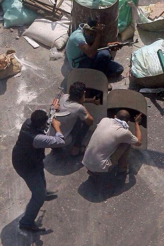 peaceful protestors indeed #Egypt <a href="/CP24/">CP24</a> @CTV_Television  FoxNews <a href="/Reuters/">Reuters</a> <a href="/UN/">United Nations</a> <a href="/European_Union/">European Union EU</a> <a href="/europapress_es/">Couponroo</a> "