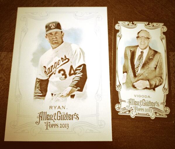 CollectinTex's tweet image. First pack of @toppscards A&amp;amp;G blaster. #ThrowHeat #collectintex