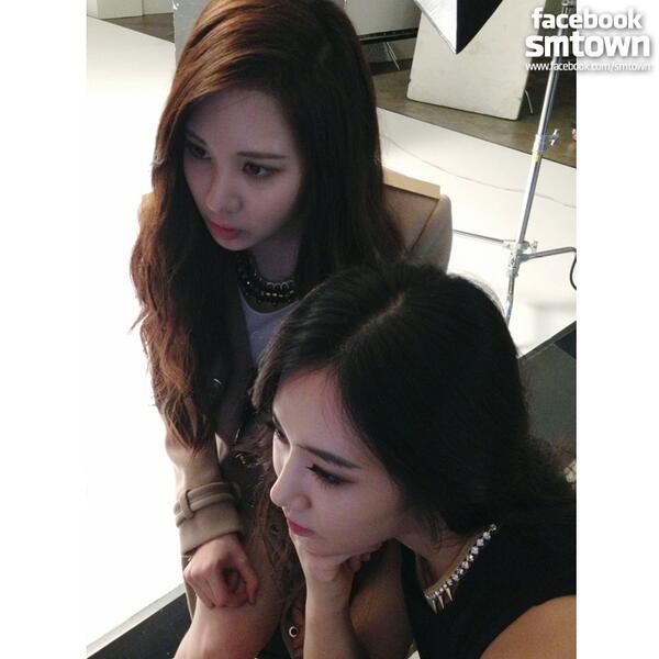 [PIC][12-09-2013]SeoHyun & Yuri at the Photoshoot BS0lJW7CQAAYLeV