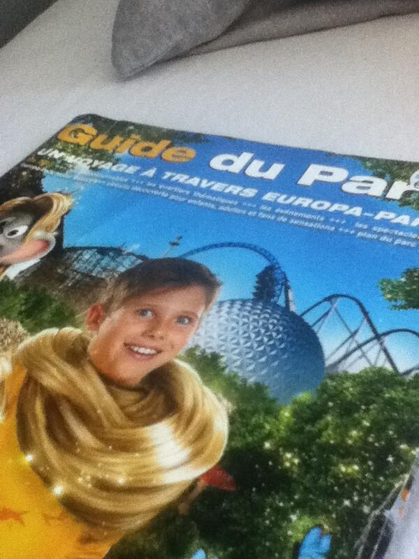 La semaine dernier à #europapark. J'ai ramené quelque souvenirs