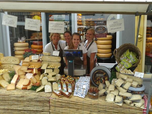 Vandaag op de Zomermarkt de lekkerste kaas bij t Kaaswinkeltje!