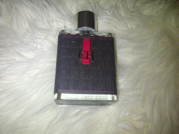 ZEKRAFORPERFUEM's tweet photo. http://t.co/Vw7FB5f7El