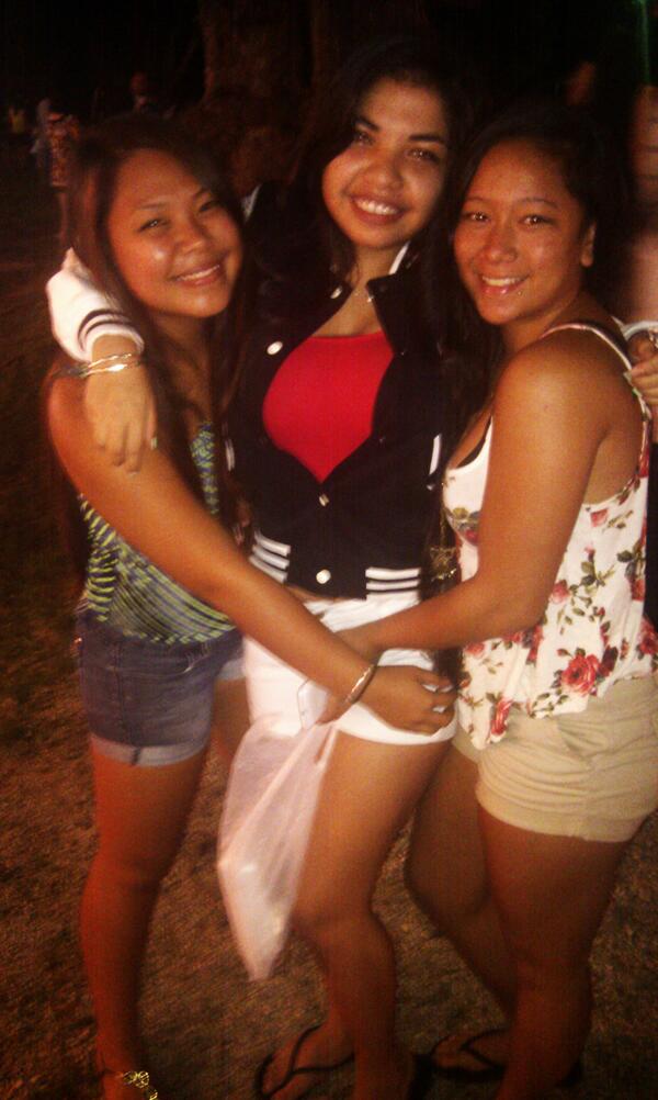 _vmsc's tweet image. I look like shit , oh whale #StreetFlow #MyLoves