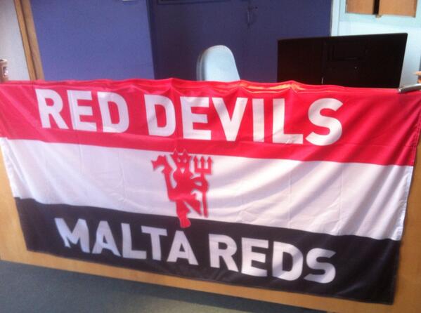 Terrace_Flags's tweet image. Our first batch of flags have arrived, here is a flag made for Martin. #MUFC. Get yours for just £69.50 personalised
