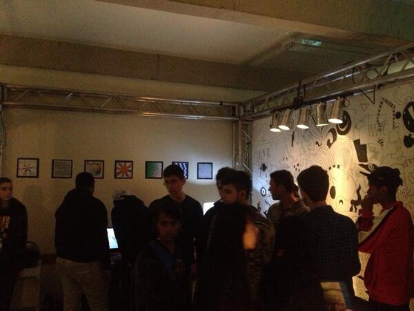 FECDESIGN2014's tweet image. E não para de chegar gente.. Vem gente.. É só ate amanha... @uniara #fecuniara