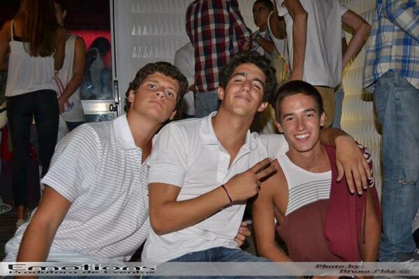 MLamyy's tweet photo. ahah ca esta, descoberta @gteixeirasilva @franciscopramos http://t.co/Ijnc6F048t