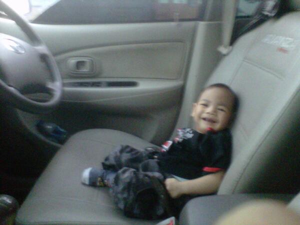 Belgi mau jalan2 niiee :)