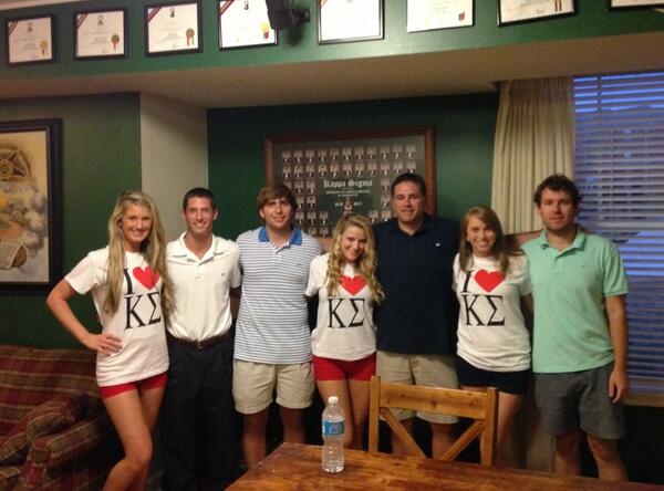 KappaSigmaHQ's tweet photo. Pic from @uncckappasigma's "Hooters Night" event earlier this week. #RushKappaSigma (@KappaSigARM_SE, @MichaelPalmer) http://t.co/WaZhzJufbr