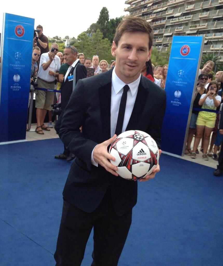 Último Lo anterior Atticus Twitter 上的 adidas Football："Meeting the adidas Finale 13, official match  ball for the @ChampionsLeague, it's Leo Messi! #UCLdraw  http://t.co/Z1cNTkL0U4" / Twitter