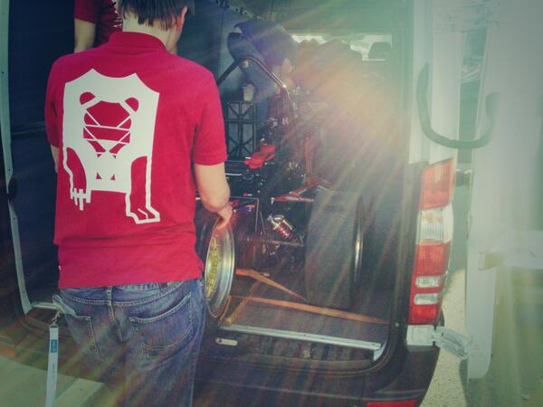 The triumphal LR13 is packed and secured.
We're coming home.