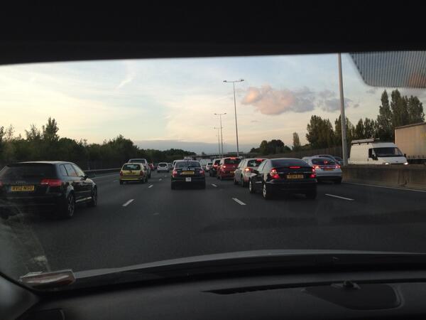 luke_mosley's tweet image. @HAtraffic_seast M25 J12 clockwise at a standstill - not on your App #poorcomms #poorinfo