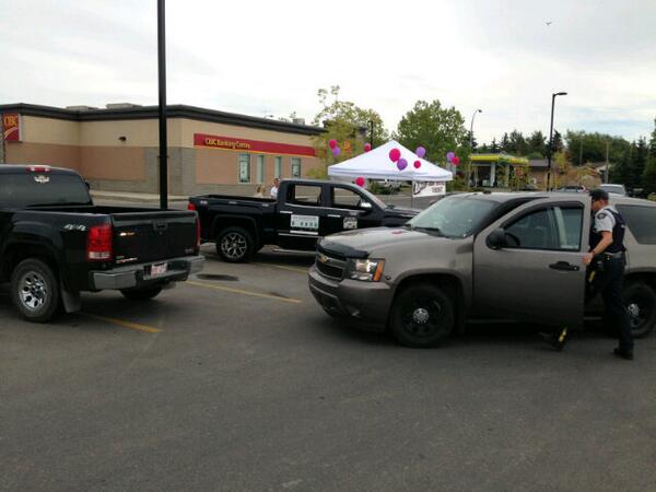 DavisGMAirdrie's tweet image. Even the police showed up #TestDriveEvent #supplies4Success #Airdrie