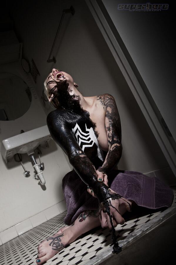 MONSTERaftrprty's tweet photo. one of my favorite characters in cosplay! http://t.co/mzrrLaIcmK