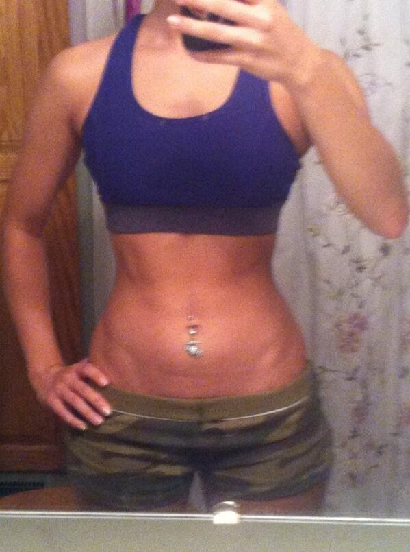 OorahBabe's tweet image. Beginning the oh my god he's home soon work out. #helpme #needtips #abs #butt #milsofitfam